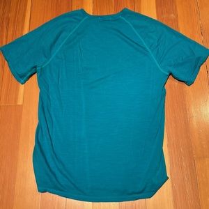 SMARTWOOL Mens small merino blend T-shirt
